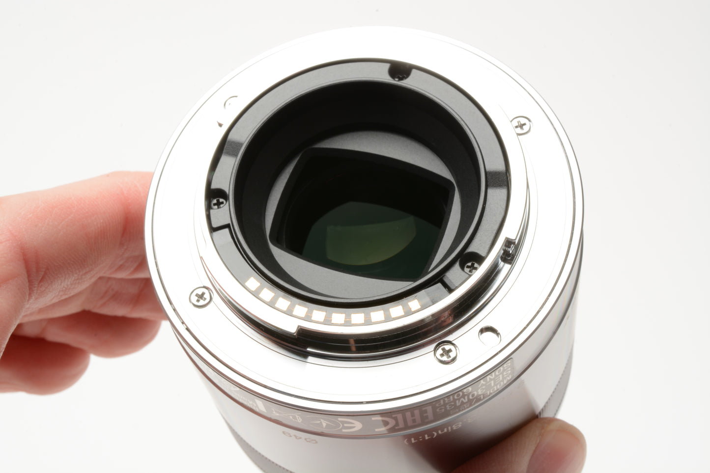 Sony 30mm f3.5 E-mount macro lens, caps+hood, clean SEL30M35