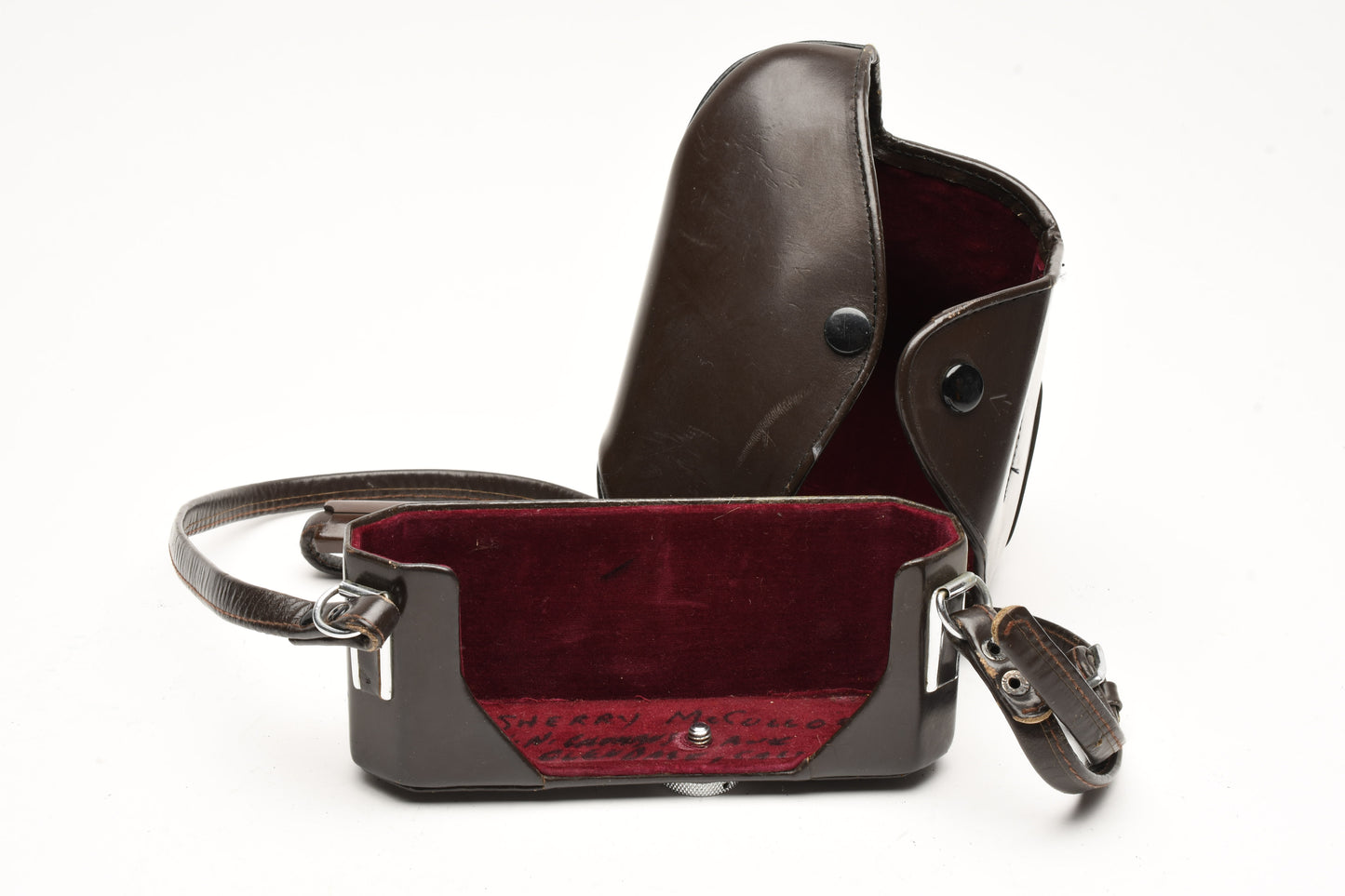 Nikon Nikkormat brown leather eveready fitted case, strap, nice & clean