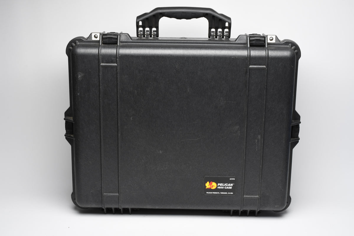 Pelican 1600 Black case w/Cut-up foam, very clean