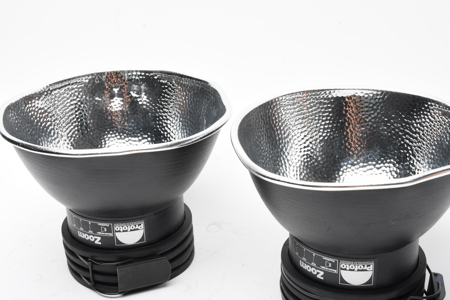 Profoto Acute 2R 1200W Flash Lighting Kit w/2 Acute D4 Heads, Case, Nice!