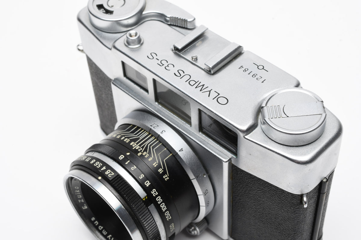 Olympus 35 S 35mm Rangefinder Camera w/4.8cm f2.8, Case, Works!