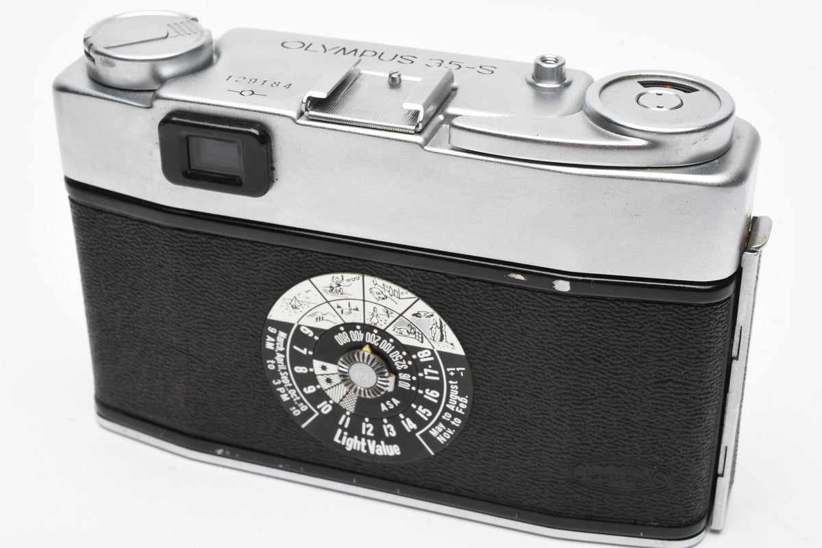 Olympus 35 S 35mm Rangefinder Camera w/4.8cm f2.8, Case, Works!