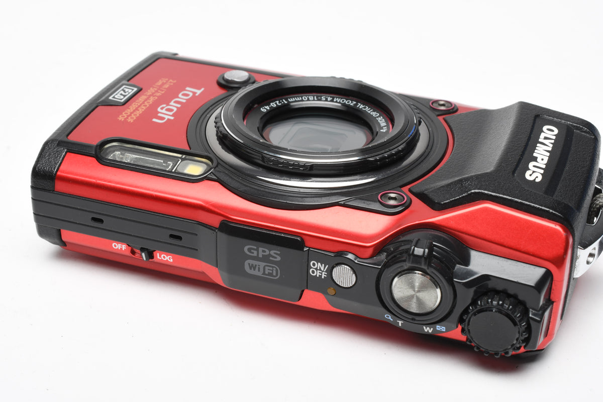 Olympus Tough TG-5 Red digital Point&Shoot w/batt, USB, Case, Tested, Good!