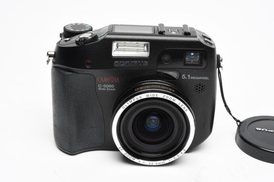 Olympus C5060 5.1MP Digital Point&Shoot camera, CF card, batt+charger, clean