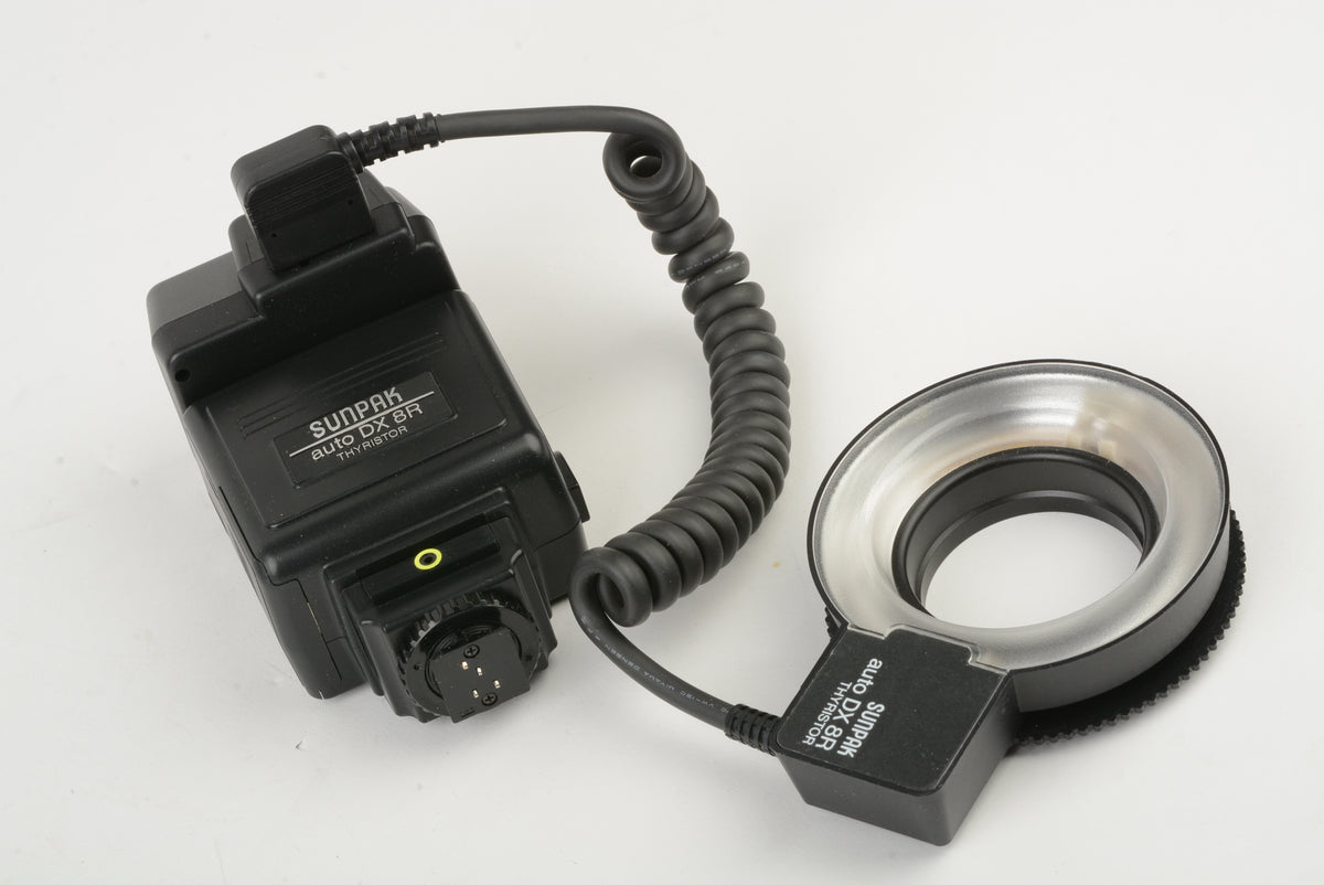 Sunpak Auto DX 8R Ringlight flash system w/Nikon NE-2D mount, step rings, Mint