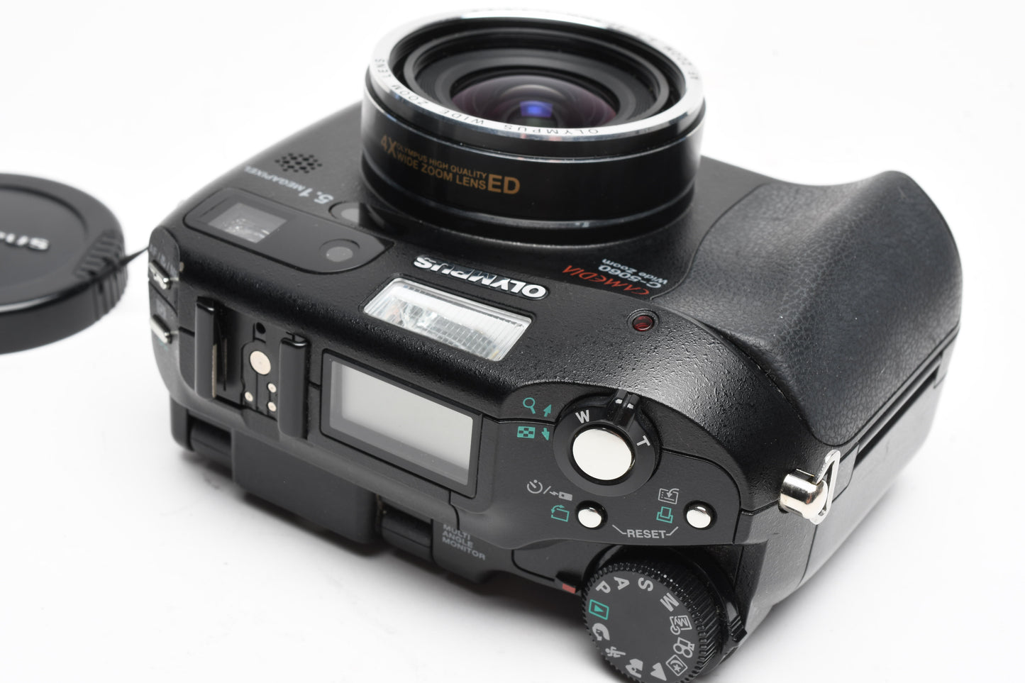 Olympus C5060 5.1MP Digital Point&Shoot camera, CF card, batt+charger, clean