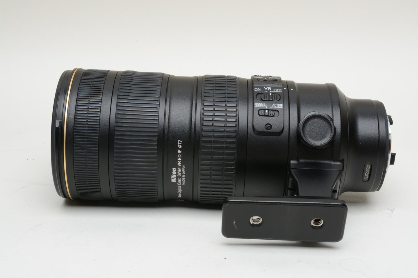 Nikon AF-S Nikkor 70-200mm f2.8G ED VR II zoom lens, hood, UV, boxed, USA