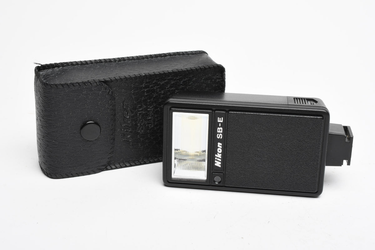 Nikon SB-E Speedlght flash, tested,  great, w/case