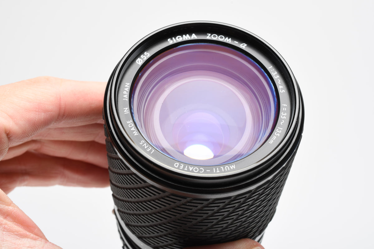 Sigma 35-135mm f3.5-4.5 zoom lens for Nikon Ai-S, Caps, Hood, UV, Nice