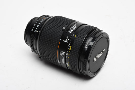 Nikon AF Nikkor 35-70mm f2.8 Macro zoom lens, Great glass, sharp! *Read