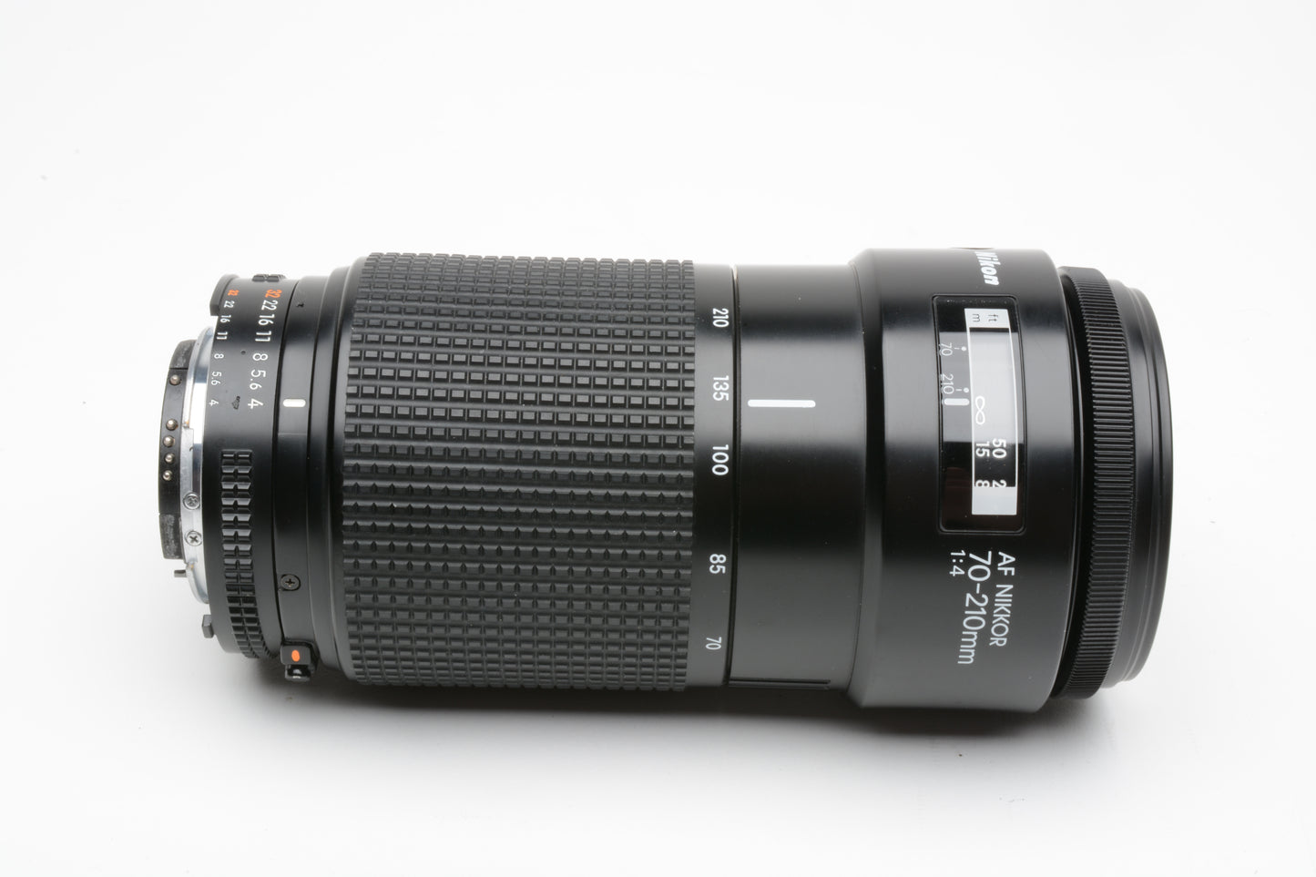 Nikon AF Nikkor 70-210mm f4 telephoto zoom lens, caps+L1BC, nice!