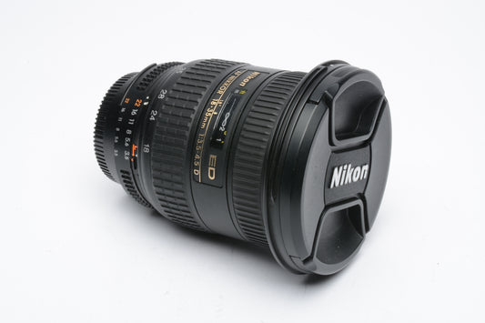 Nikon AF-S Nikkor 18-35mm f3.5-4.5D ED w/Caps, Very clean