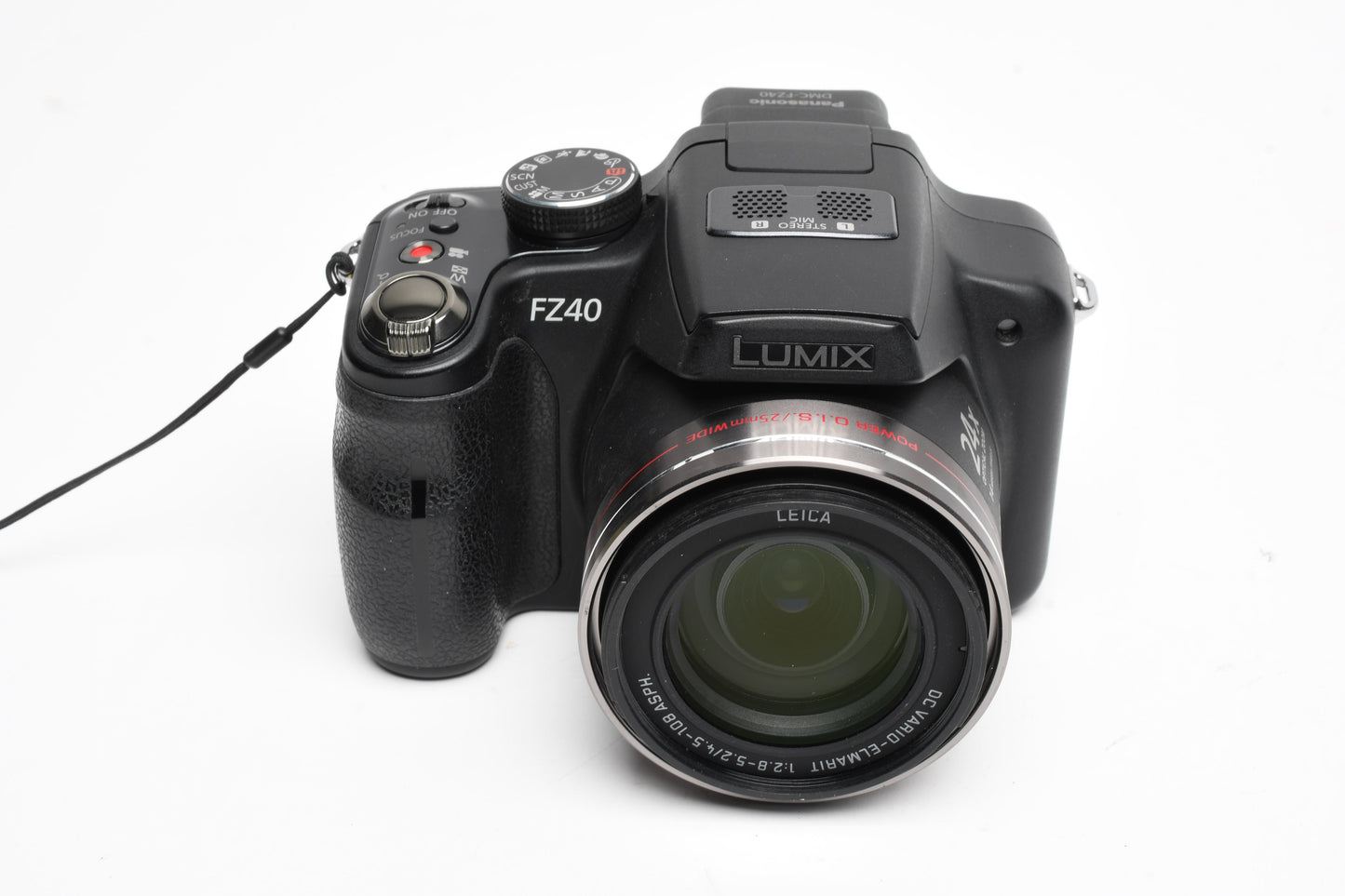 Panasonic Lumix DMC-FZ40 14MP Point&Shoot camera, batt+charger+strap, Tested