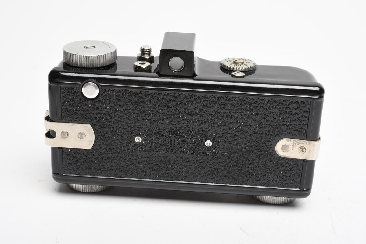 Spartus 35F Model 400 Vintage 34mm camera w/Case, works