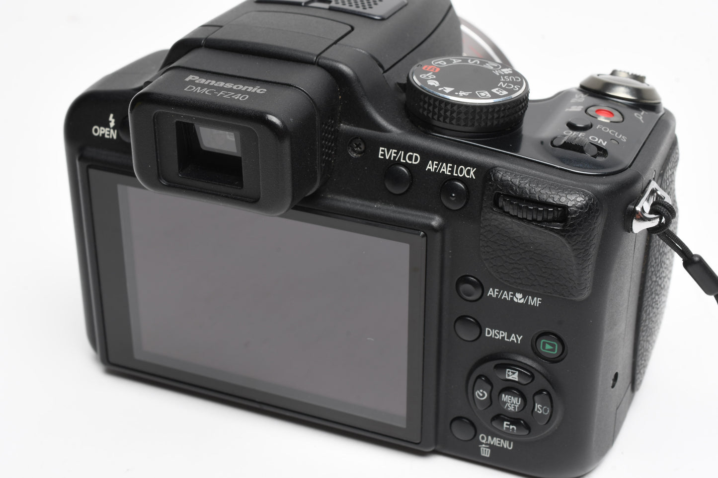 Panasonic Lumix DMC-FZ40 14MP Point&Shoot camera, batt+charger+strap, Tested