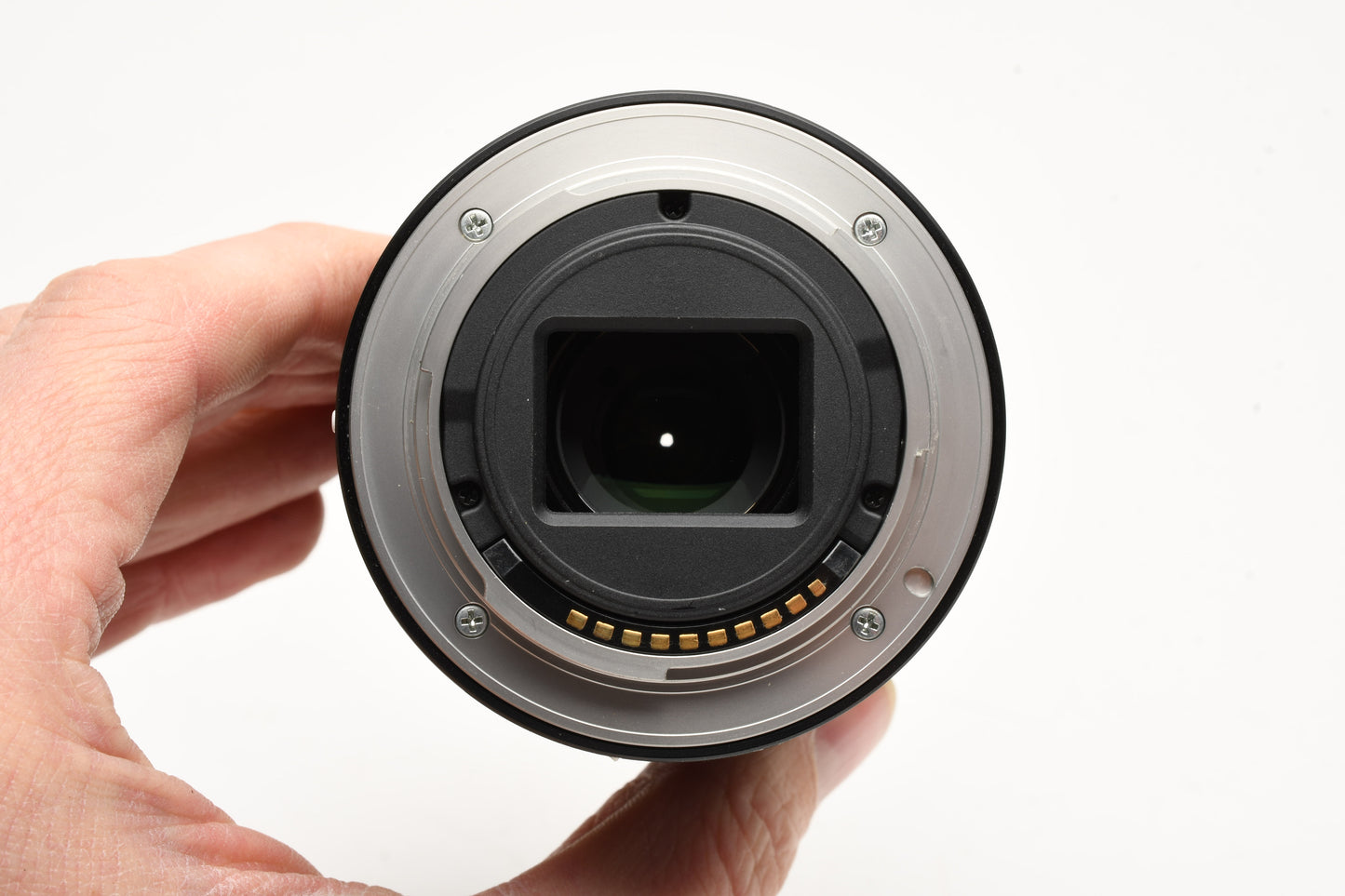 Sony 55-210mm f4.5-6.3 OSS zoom lens (Black) w/Lens caps, Lens hood