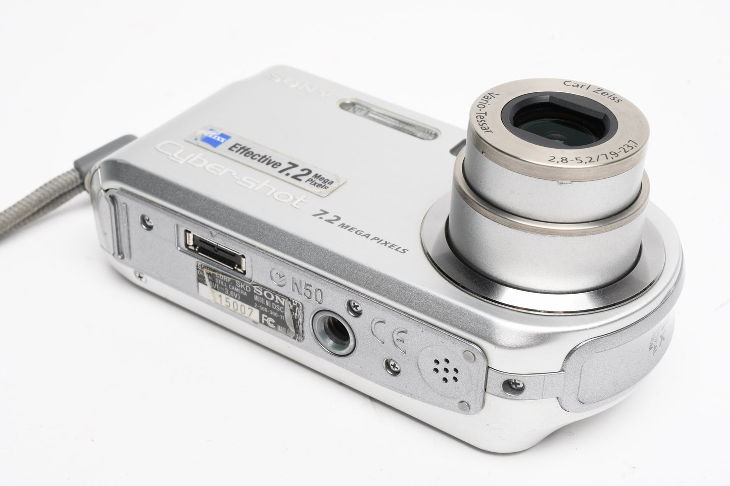 Sony CyberShot DSC-P200 7.2MP Digital Point&Shoot, Case, 256MB stick