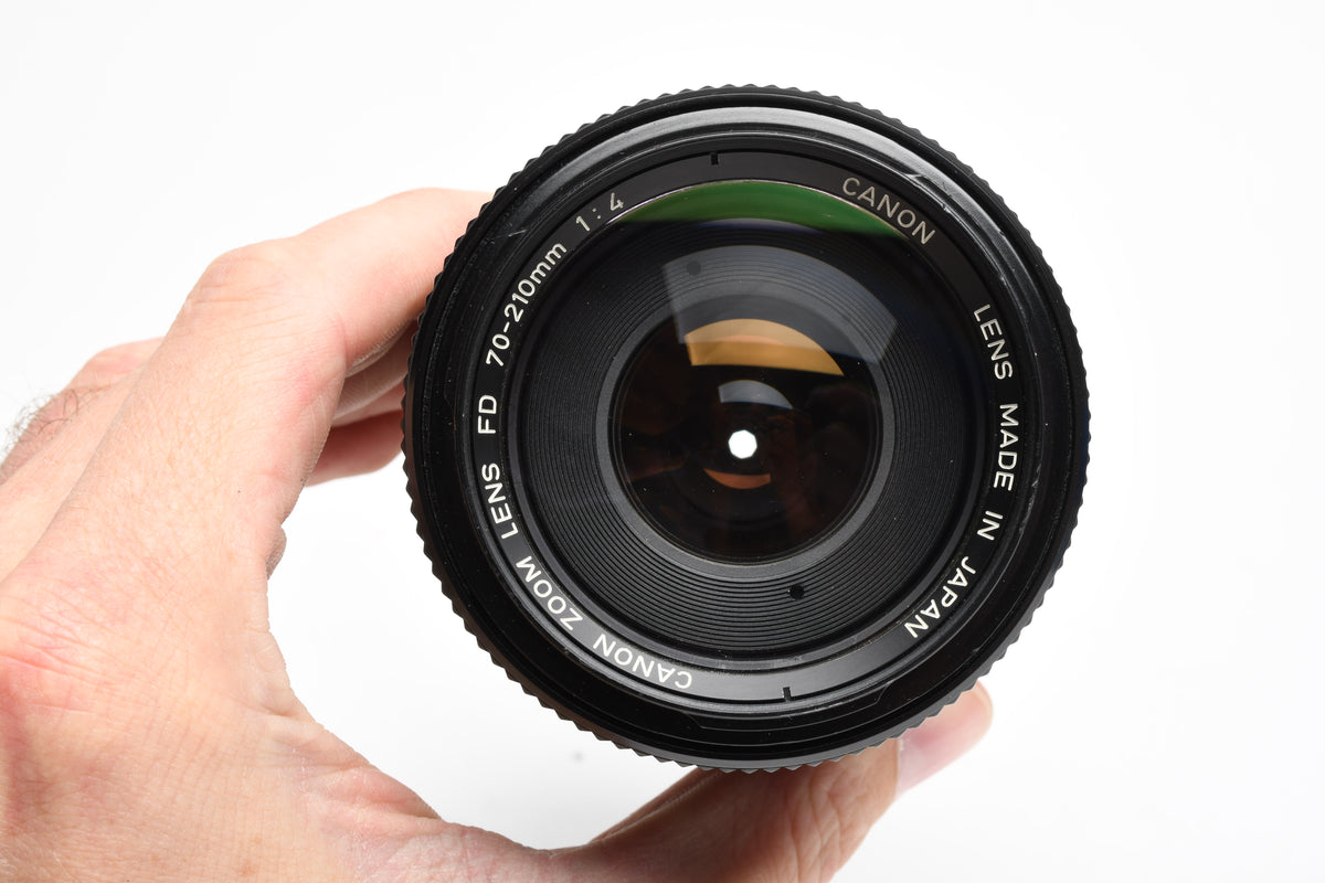 Canon FD 70-210mm f4 zoom lens, caps, case, smooth, Good!
