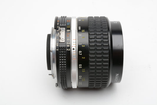 Nikon Nikkor 35mm f2 AIS wide lens, caps, tested, sharp *Read