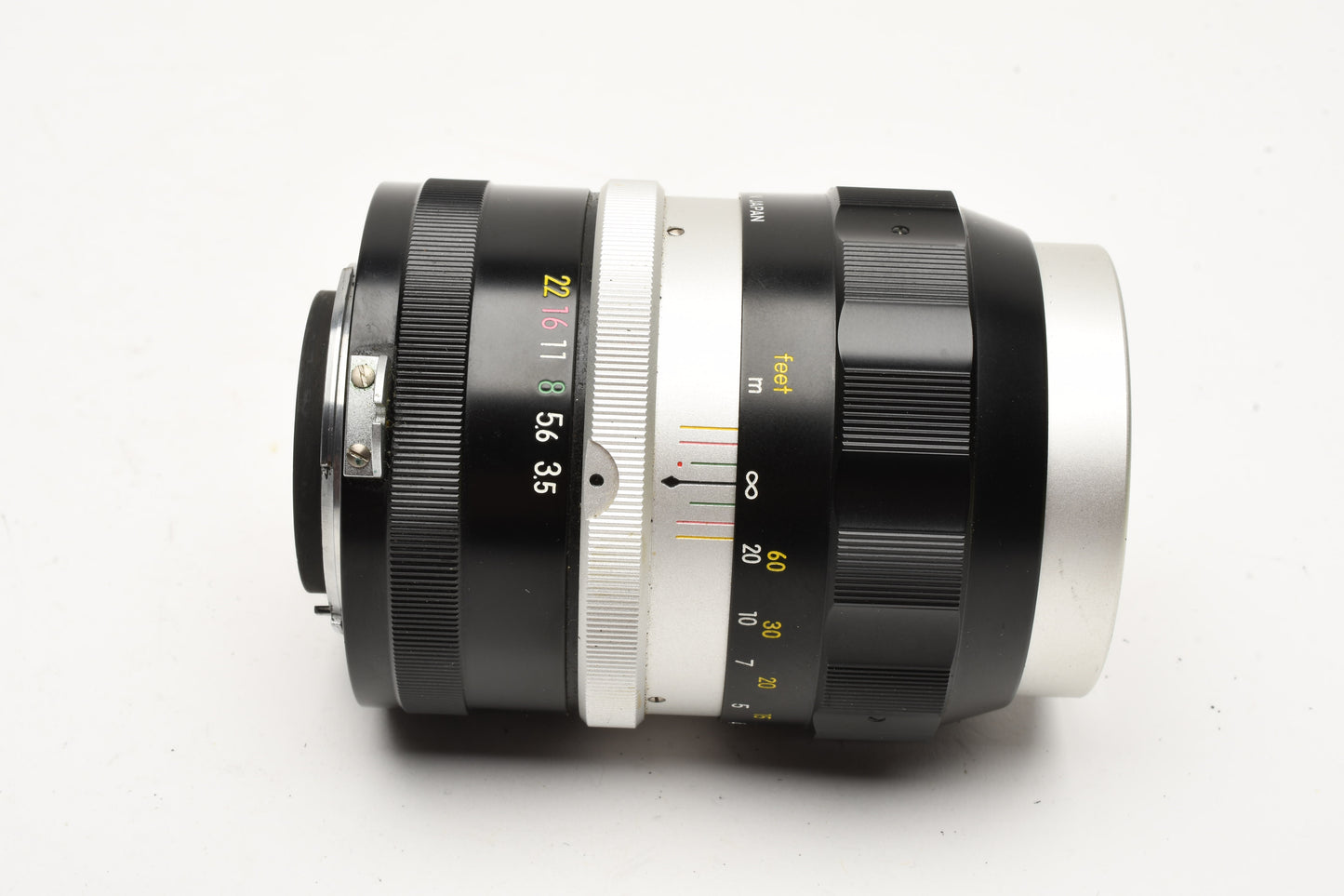 Nikon Nikkor-Q 135mm f3.5 Non-AI portrait lens, Hood, Nikon L38 UV, Nice