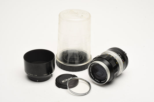 Nikon Nikkor-Q 135mm f3.5 Non-AI portrait lens, Hood, Nikon L38 UV, Nice