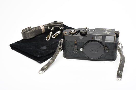 Leica M2 Black Paint Body, Timeless, Gorgeous, Great collector or User piece