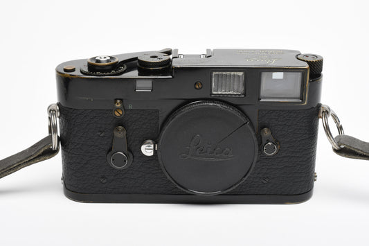 Leica M2 Black Paint Body, Timeless, Gorgeous, Great collector or User piece