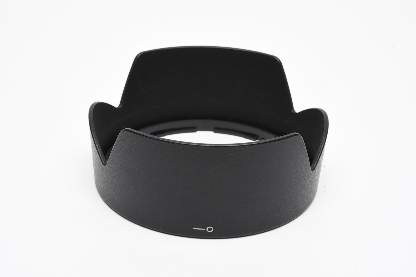 Nikon HB-32 petal lens hood for several AF-S DX Nikkor lenses (see description)