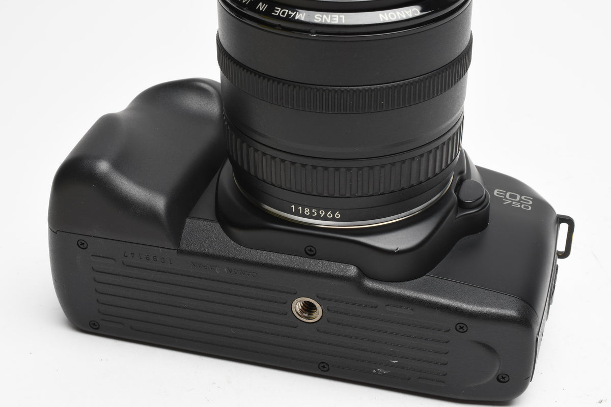 Canon EOS 750 35mm SLR w/35-70mm f3.5-4.5 Zoom Lens, Strap