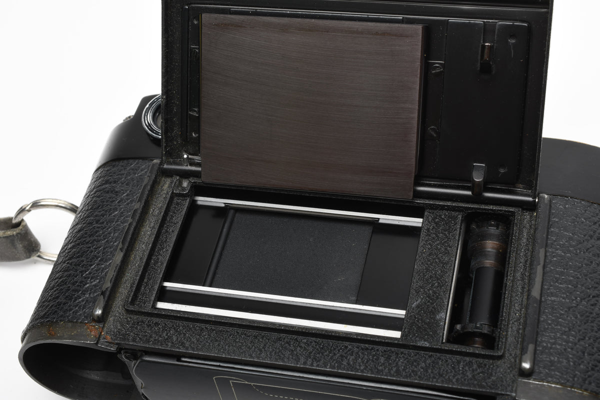Leica M2 Black Paint Body, Timeless, Gorgeous, Great collector or User piece