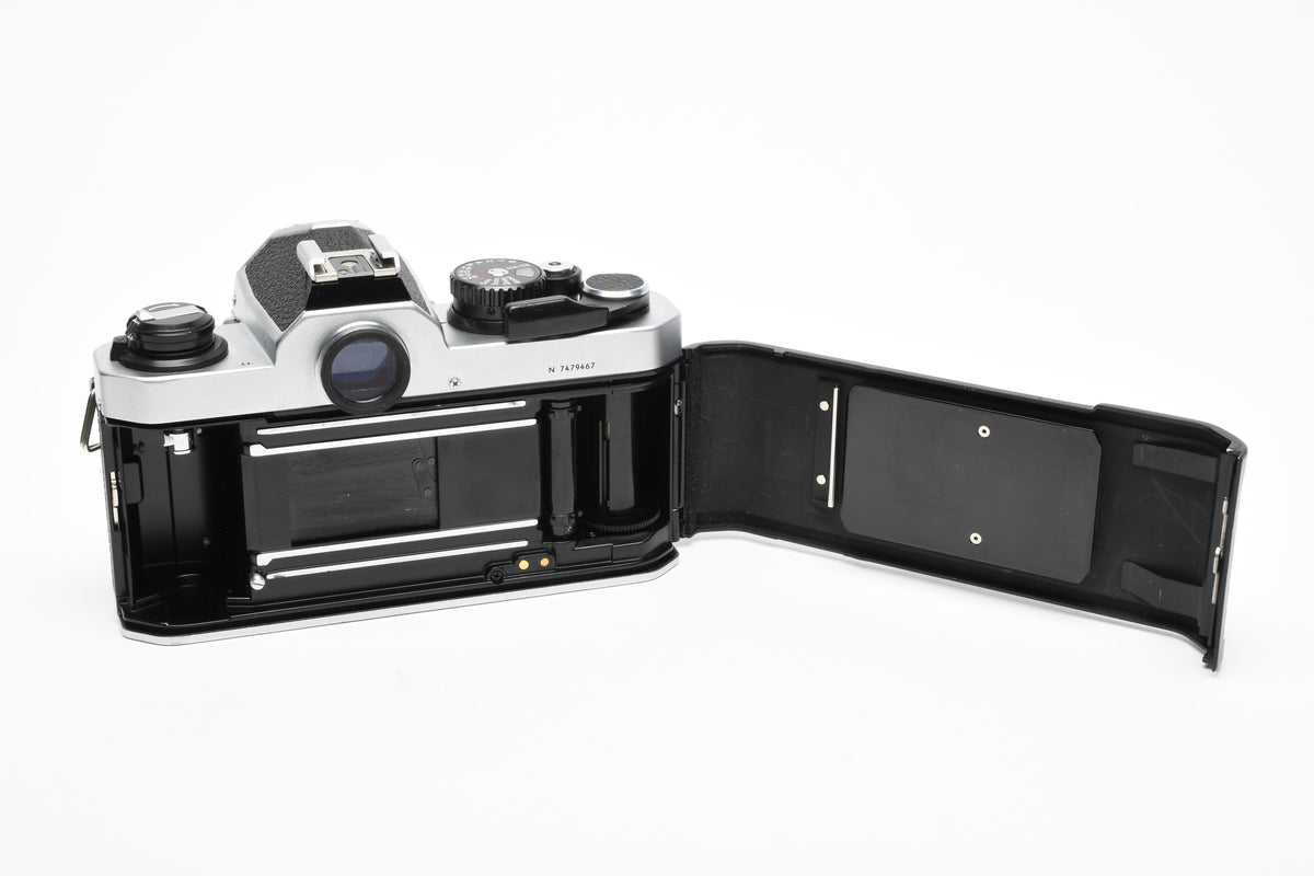 Nikon FM2 chrome 35mm SLR body, New seals, Accurate, Great!