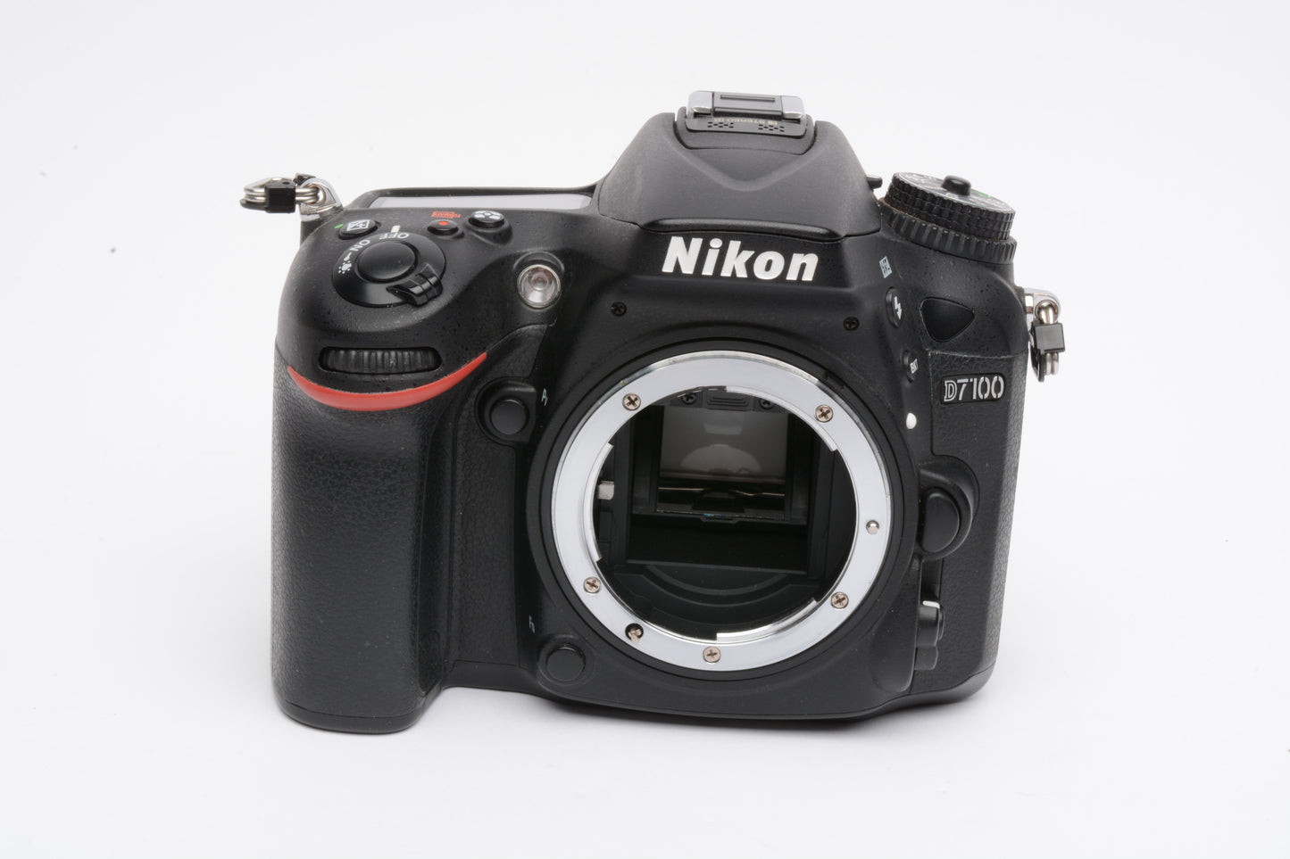 Nikon D7100 DSLR Body Only w/Batt, charger, Only 12,678 Acts!  Fully tested, nice! Boxed