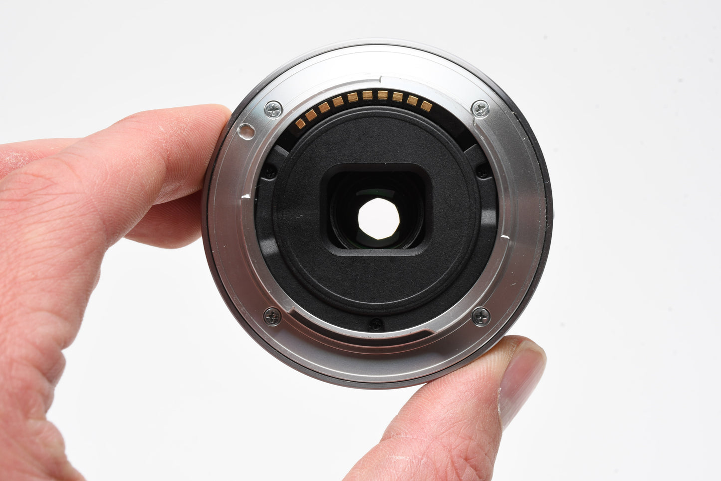 Sony 16mm f2.8 SEL16F28 wide angle E-mount lens, caps, boxed, Mint