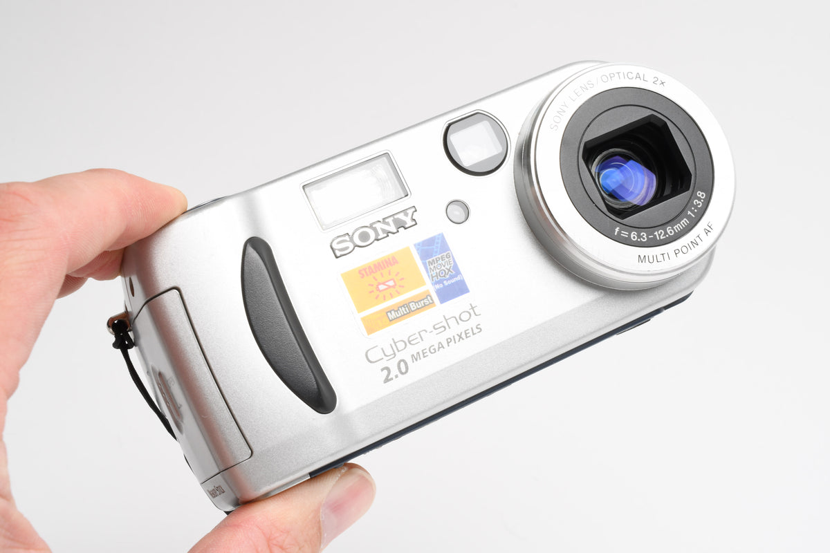 Sony CyberShot DSC-P51 2.0MP Digital Point&Shoot w/ 64MB Memory Stick, Strap