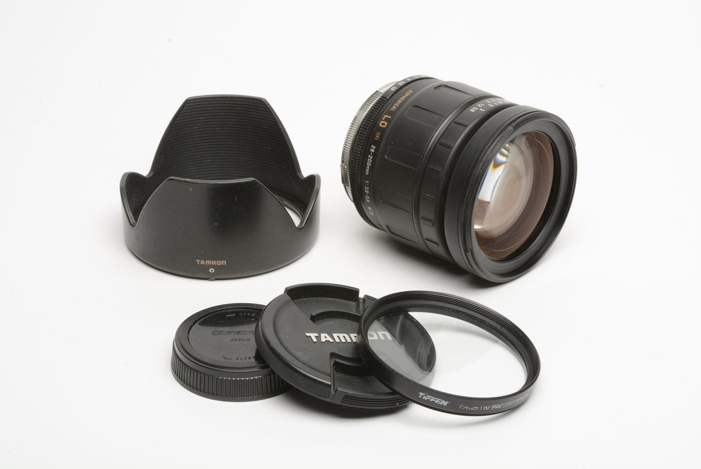 Tamron MF 28-200mm f3.8-5.6 Aspherical zoom lens 171A w/Olympus mount +UV, hood