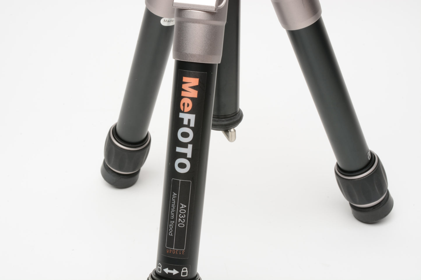 MeFOTO DayTrip Tripod A0320 Kit w/Case, QR plate, Great travel companion