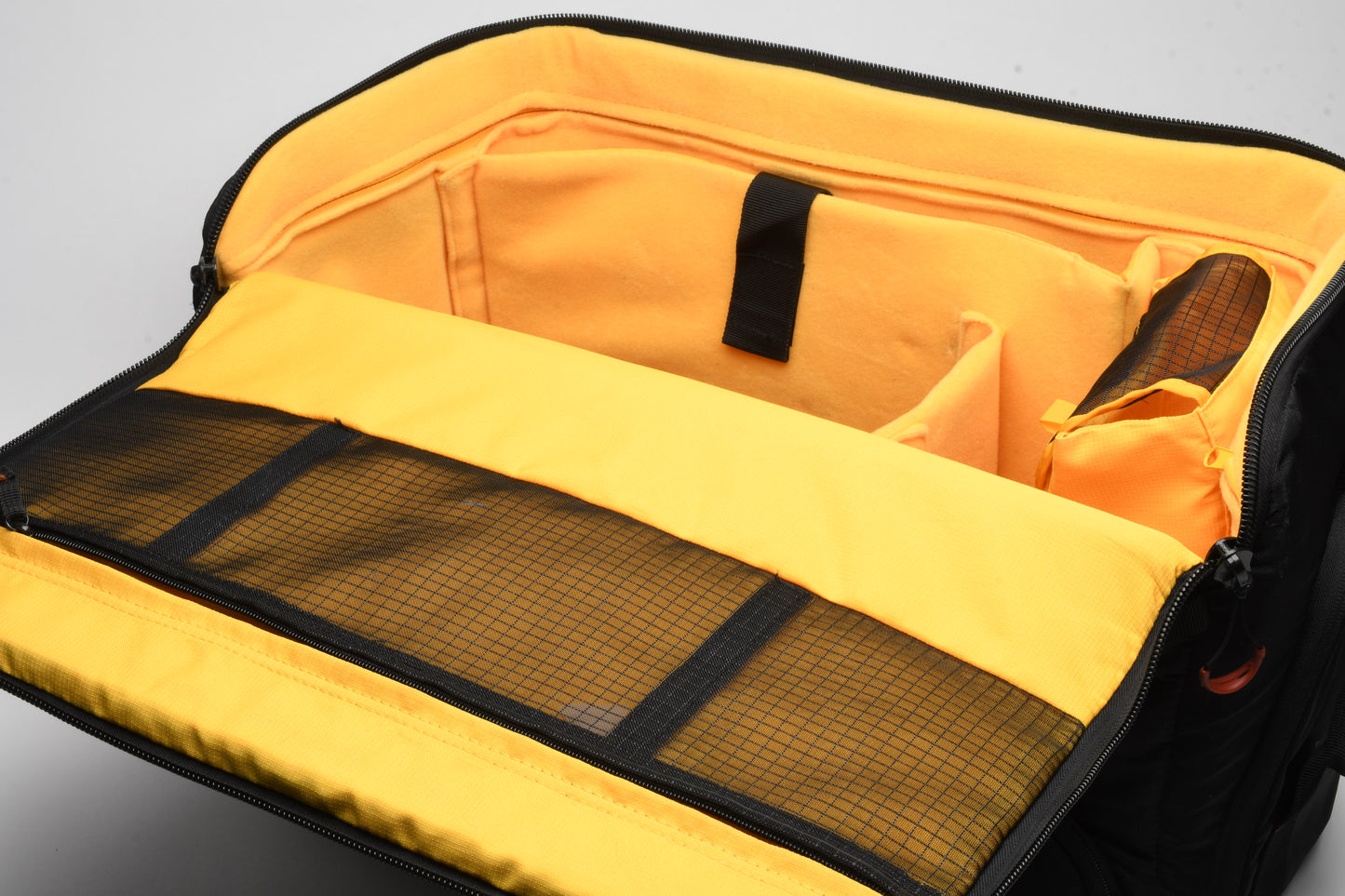 Kata Pro Light Resource-61 PL Padded Camera/Video Travel Case, Great!