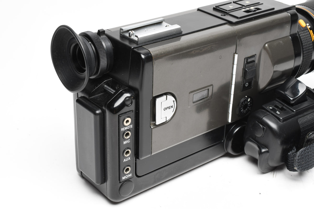 Canon 1014 XL-S Super 8 8mm Film Movie Camera 6.5-65mm F/1.4, Parts or Repair