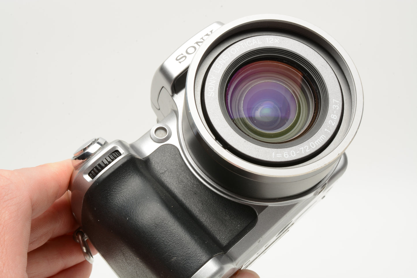 Sony DSC-H1 5.1MP Digital Point&Shoot camera, stick, cap, tested