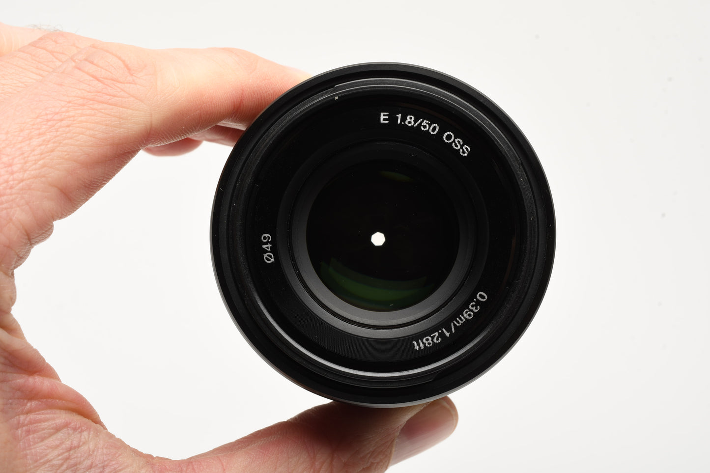 Sony 50mm f1.8 FE OSS SEL50F18 Prime lens, Hood, Light use