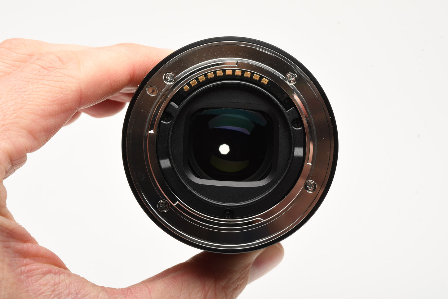 Sony 50mm f1.8 FE OSS SEL50F18 Prime lens, Hood, Light use