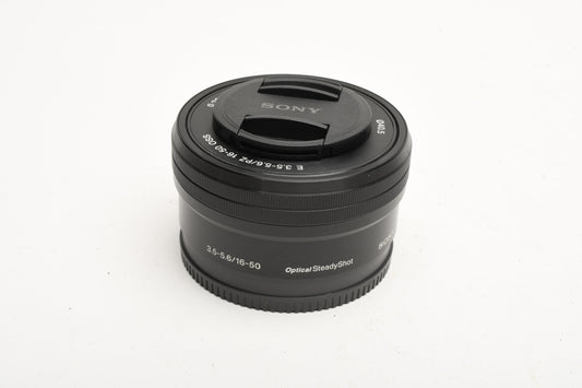 Sony 16-50mm f3.5-5.6 E-Mount OSS zoom w/Caps (Black) Clean