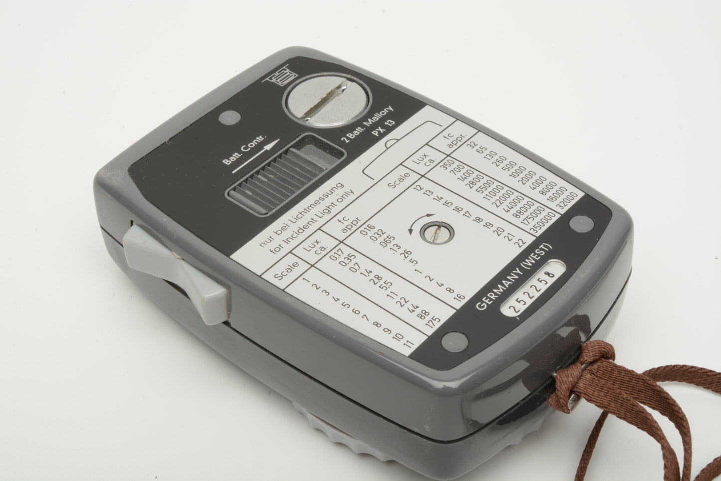 Gossen Lunasix 3 Incident Light Meter, Cases + variable angle attachment, Clean!