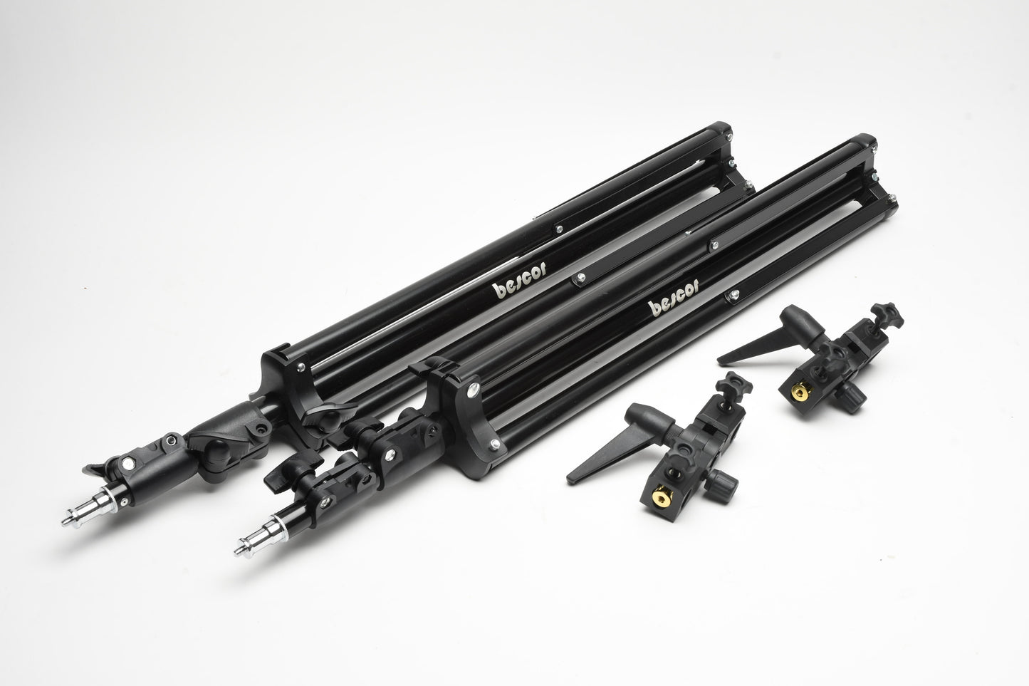 2X Bescor LED-300 Light Kit, Stands, Case, Nice!