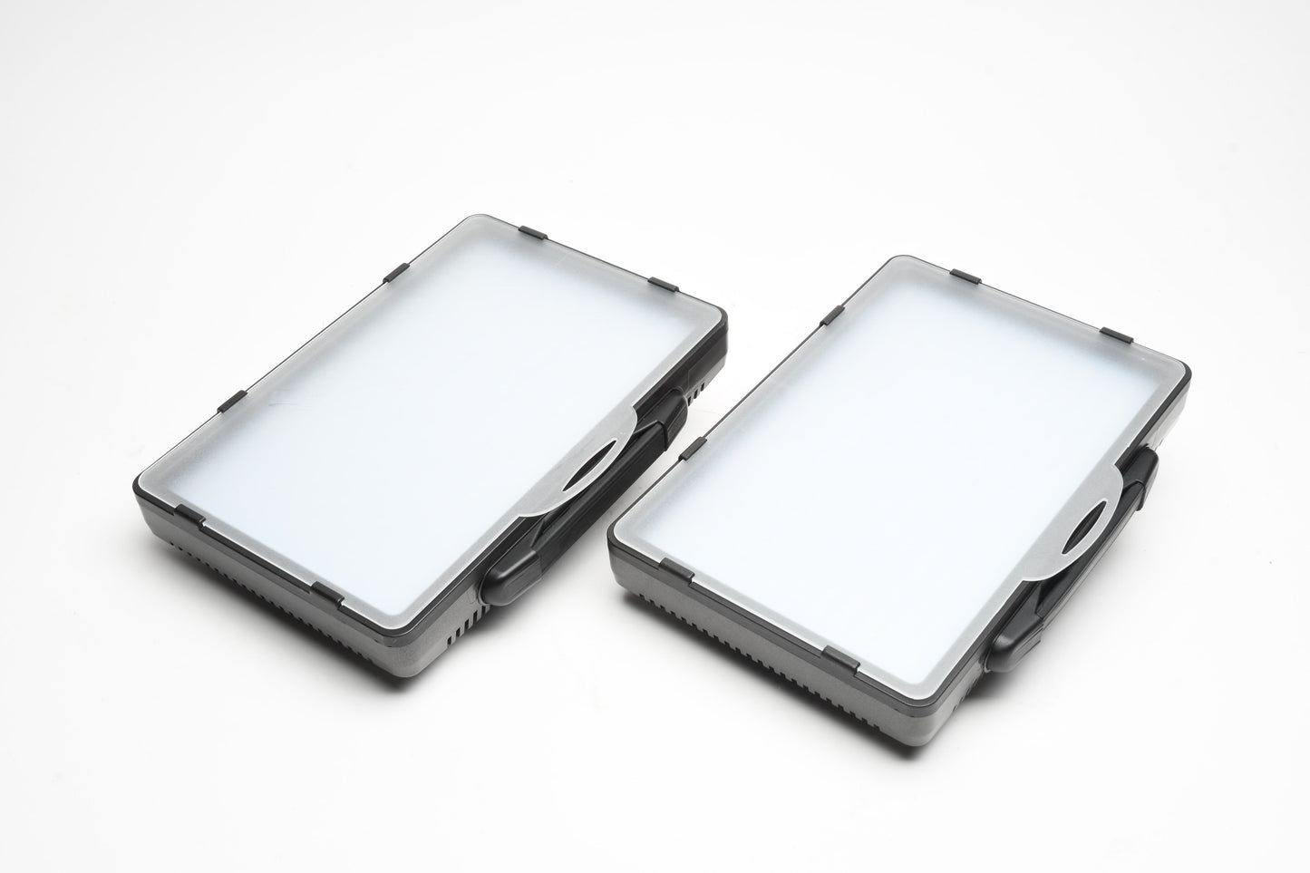 2X Bescor LED-300 Light Kit, Stands, Case, Nice!