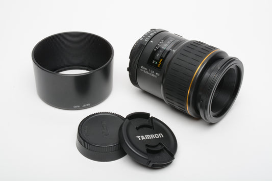 Tamron 90mm f2.8 Macro lens 72E Nikon Mount, caps + Hood, Mint-