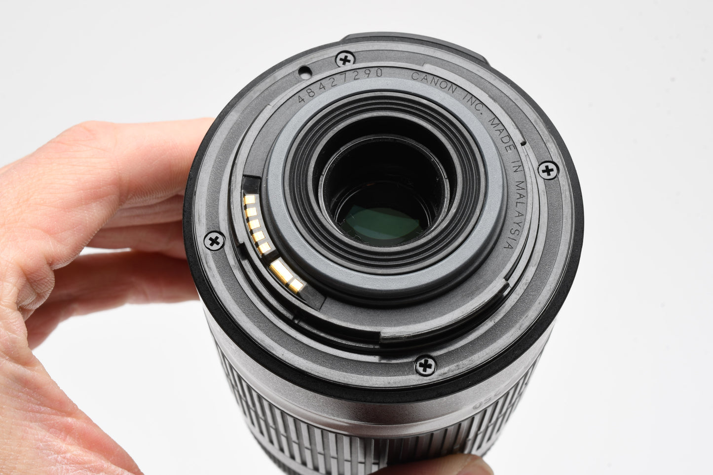 Canon EF-S 55-250mm f4-5.6 IS Zoom lens, w/Caps