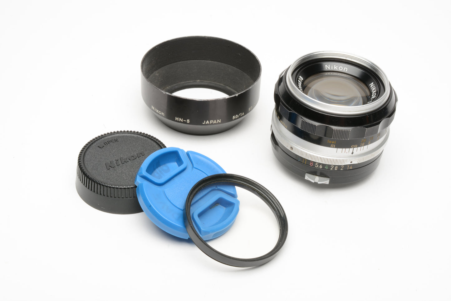Nikon Nikkor-S 50mm F1.4 Prime lens, Non-AI Mount, UV+HN-5 metal lens hood