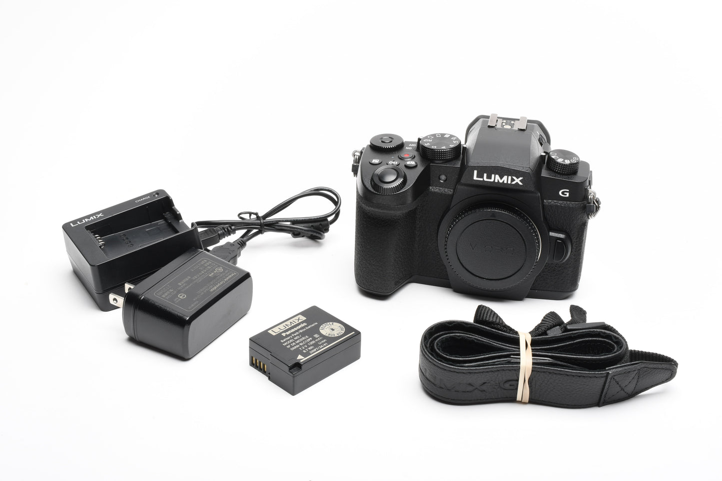 Panasonic Lumix DC-G95 4K Body Only, 19,289 Acts, teated, Nice