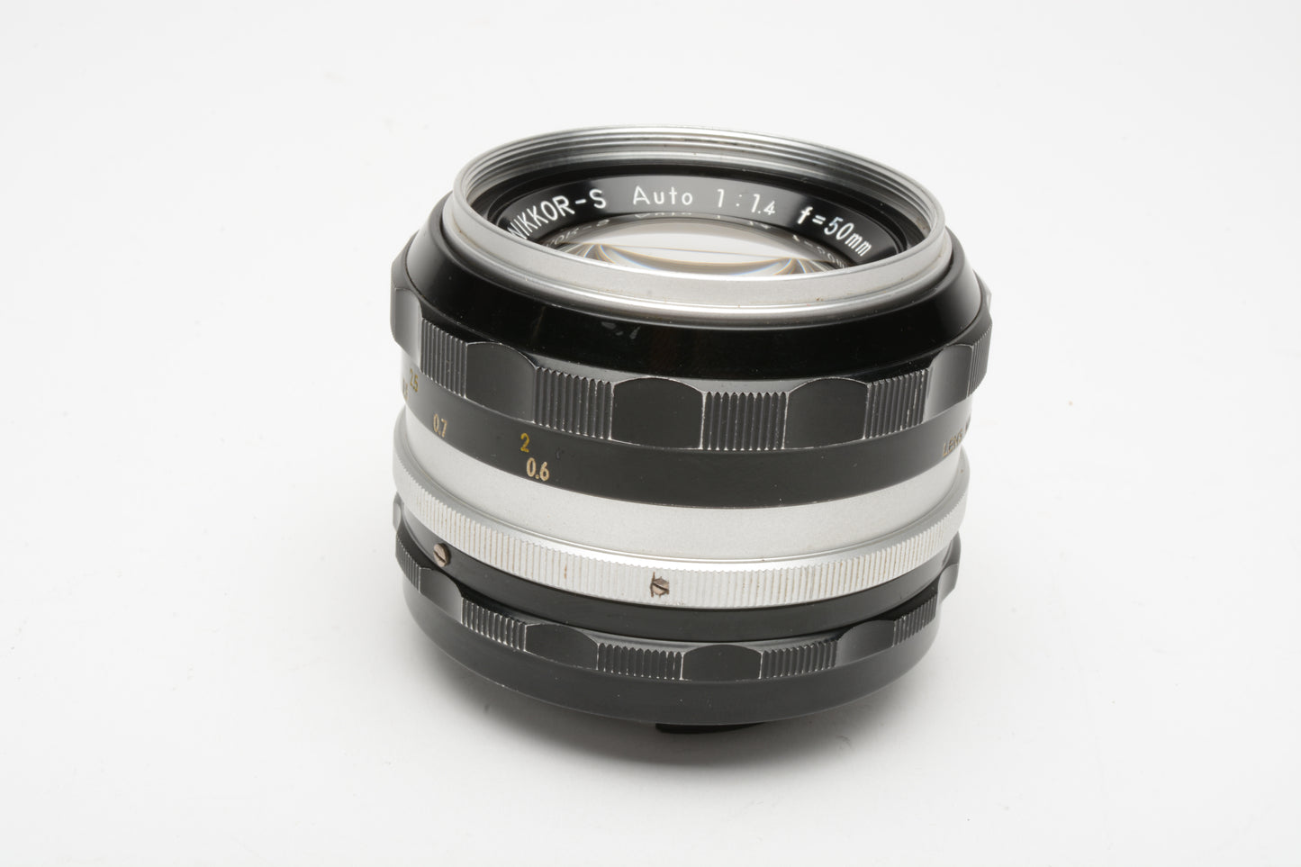 Nikon Nikkor-S 50mm F1.4 Prime lens, Non-AI Mount, UV+HN-5 metal lens hood